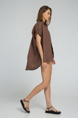 Open style layering with Georgie Shirt Chocolate
