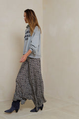 Women’s flowing floral maxi skirt in navy
