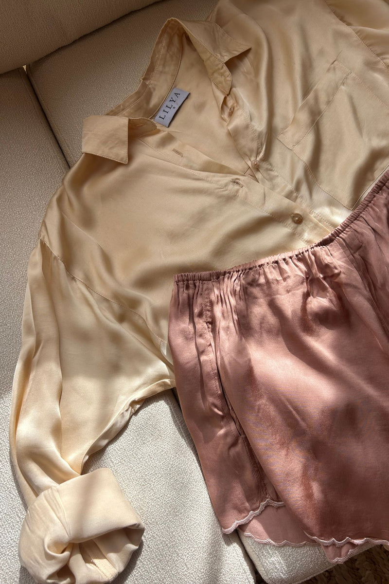 Flat lay of the Roshi Shirt and Tierra Shorts 