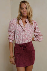 Relaxed fit women’s blouse in breathable rayon linen fabric