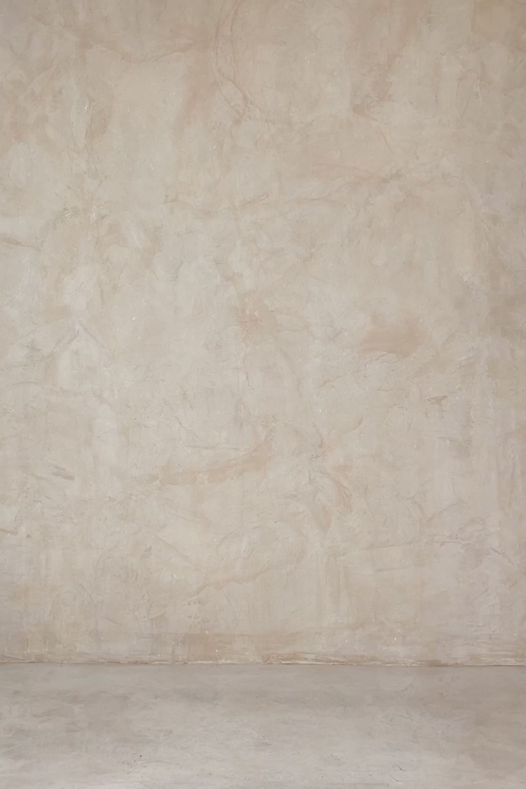 Close-up of the Teru Studio Natural Earth print on Hana