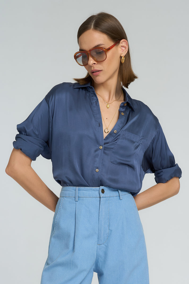 Lightweight ocean blue silky shirt with classic collar